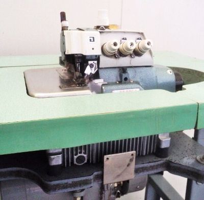 SEW MACHINE JUKI MO 812 OVERLOCK 4 THREAD  