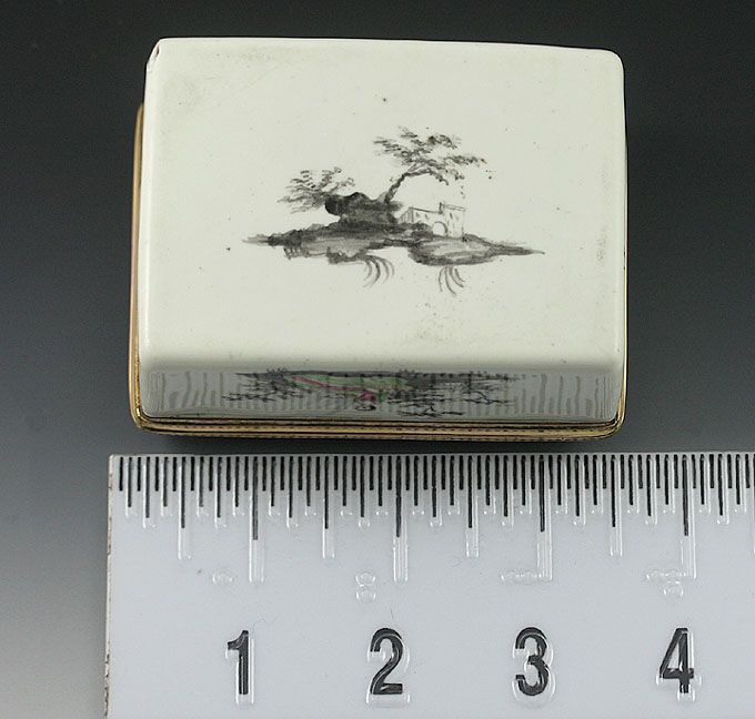 ENGLISH 1770s STAFFORDSHIRE ENAMELED GARDEN SCENE BOX  