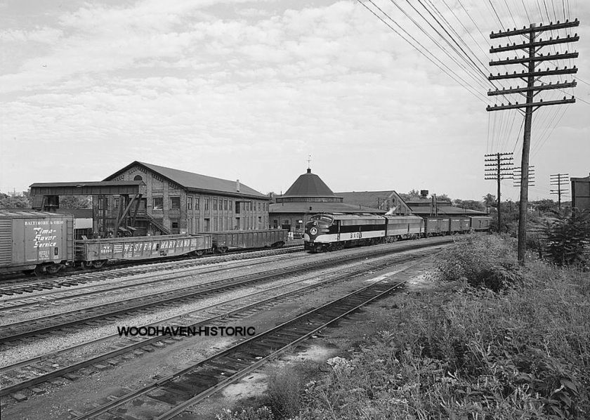 Railroad Martinsburg Roundhouse WV 1970 Photo 1  