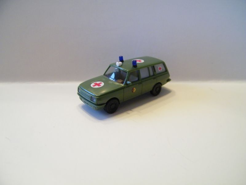 Herpa Wartburg 353 Wagon East German Army 48255 1/87th  