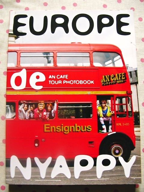 EUROPE DE NYAPPY AN CAFE TOUR PHOTOBOOK w/DVD JAPAN MIKU Lc5  