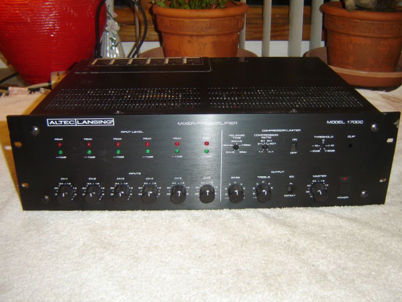 Altec Lansing 1700C 6Ch Mixer/Preamplifier/Compressor  