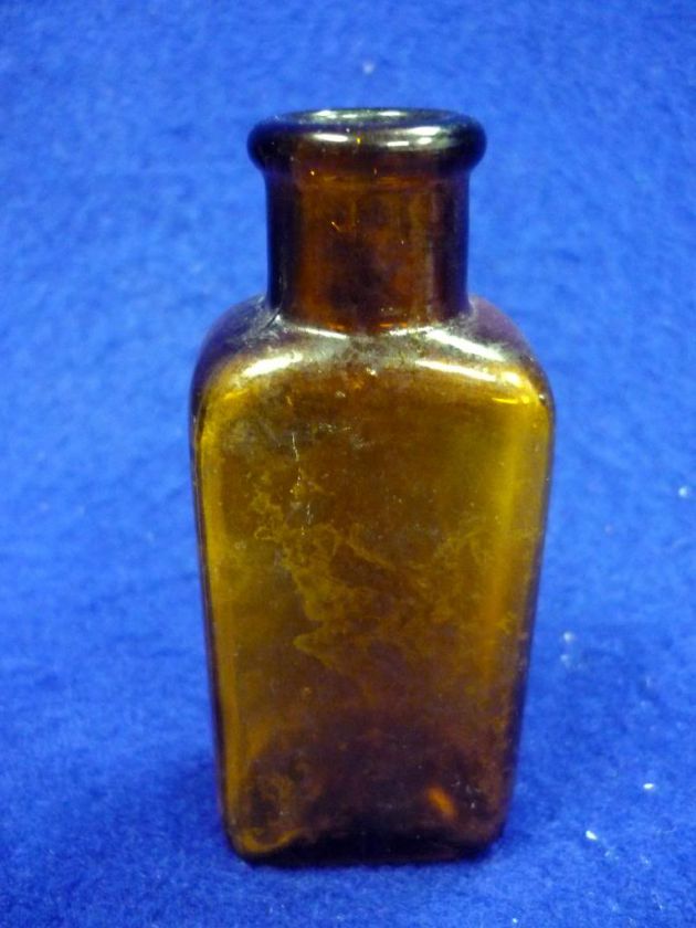 VINTAGE AMBER MEDICINE BOTTLE MARKED 25 NO CORK  