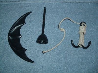   Utility Belt Helmet Cape Vintage Ideal 1966 Batarang Hook & more orig