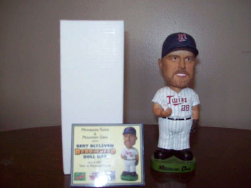 2001 Bert Blyleven Bobblehead SGA Minnesota Twins  