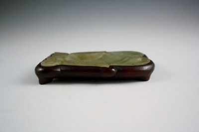 ANTIQUE CHINESE JADE SMALL DESK DRESSER TRAY DISH W/ CARVED TEAK STAND 