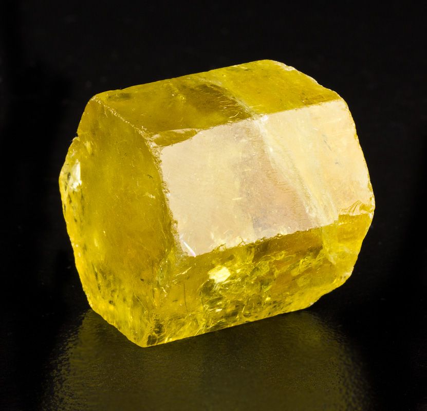   Lustrous YELLOW HELIODOR Beryl Crystal Tajikistan for sale  