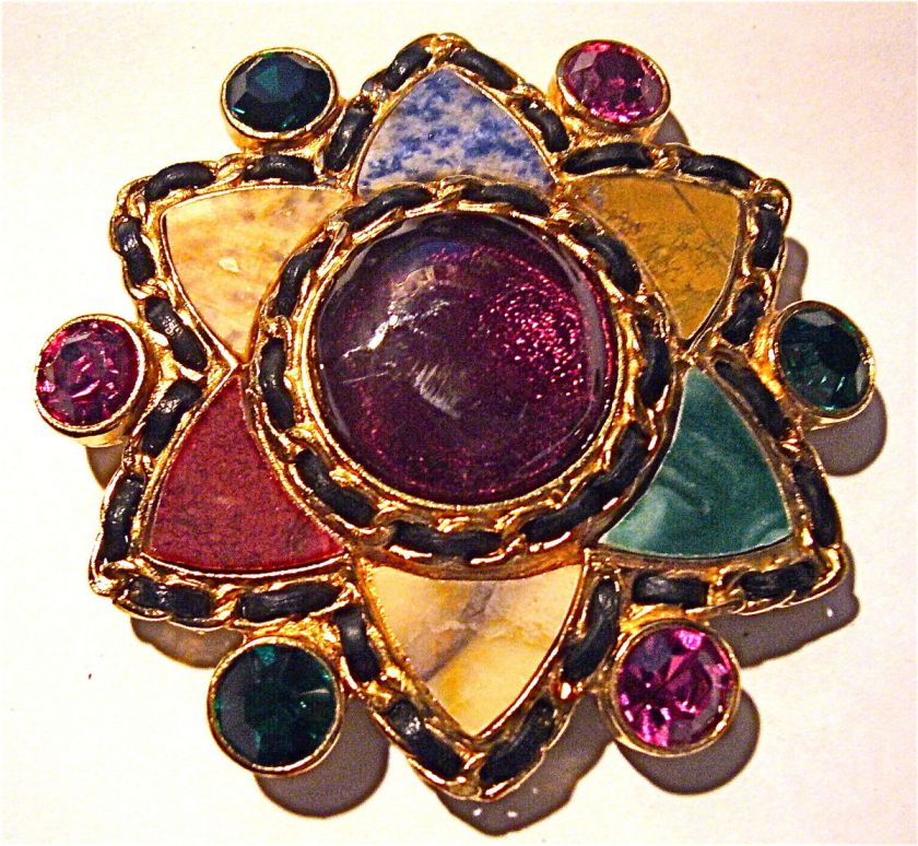 RAREST**VTG CHANEL BROOCH GRIPOIX  