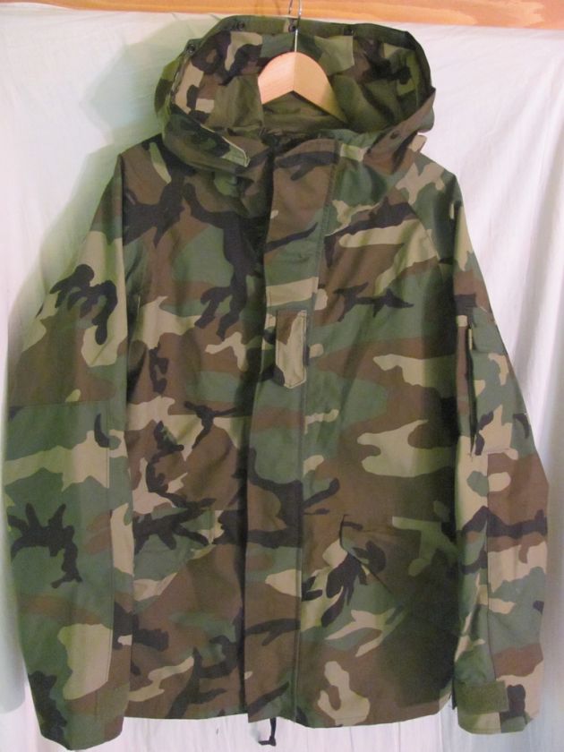 MILITARY PARKA COLD WEATHER CAMOUFLAGE MEDIUM REGULAR  