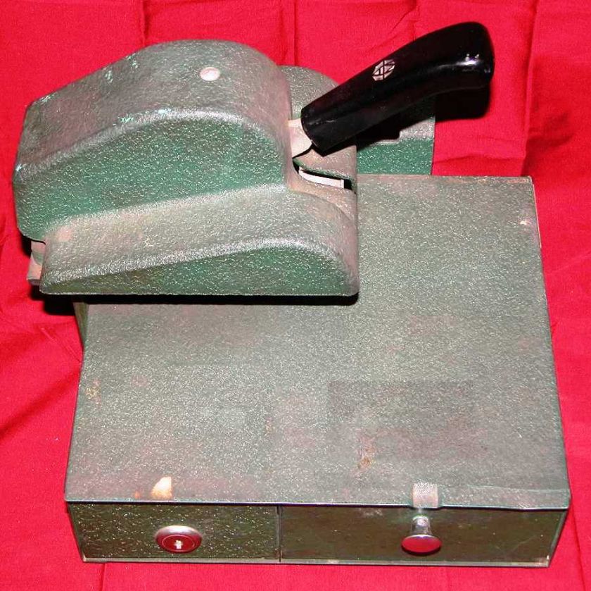 1950s TEXAS COMPANY TEXACO CREDIT CARD MACHINE EMBOSSER  