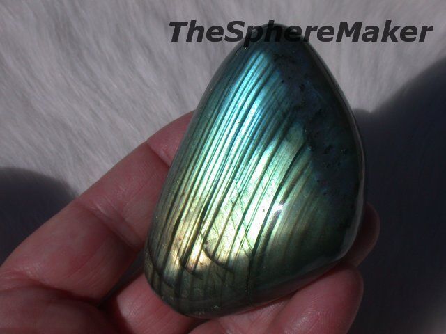 Siaz 2.8 LABRADORITE POLISHED PALM STONE SPECTROLITE BLUE GOLD LINE 