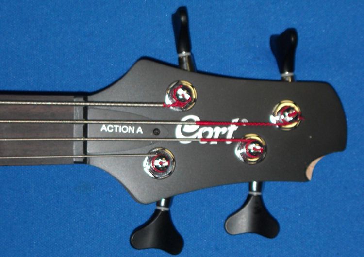 CORT ACTION A BASS GUITAR WITH ACTIVE ELECTRONICS BM  