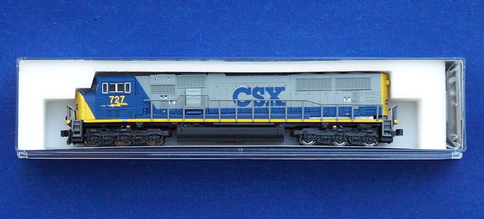 CSX 727 ~ EMD SD70MAC ~ KATO 176 6307 N SCALE  