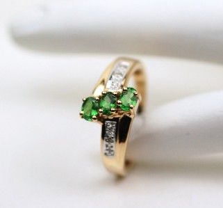 14K TSAVORITE AND DIAMOND RING  