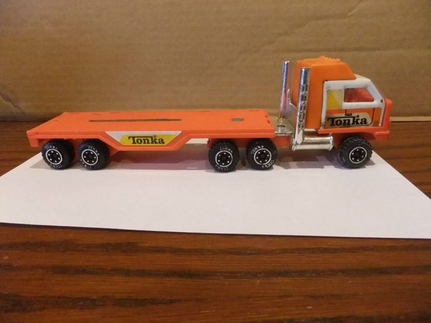 Old Vintage Antique Tonka Semi Truck and Flat Bed Trailer Orange 