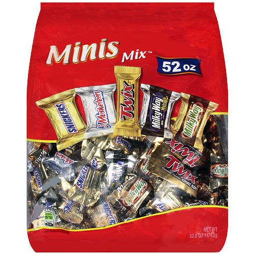 this 52 oz bag includes bite size snickers 3 mustketeers twix milky 