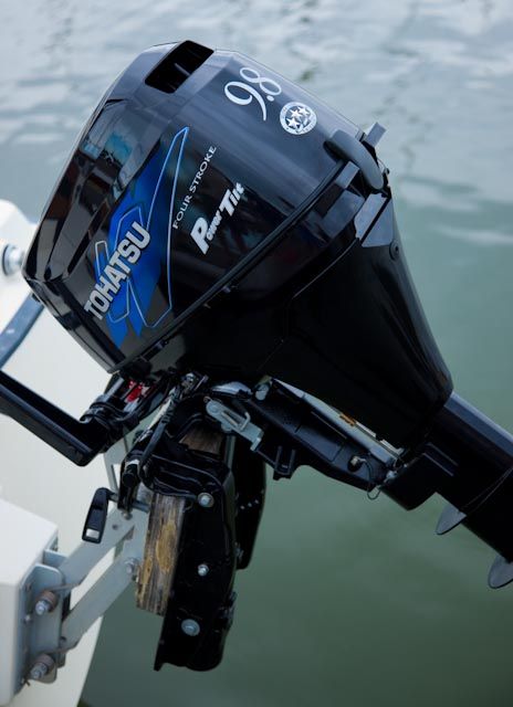 hp Tohatsu POWER TILT Outboard, ELECTRIC START, 20  