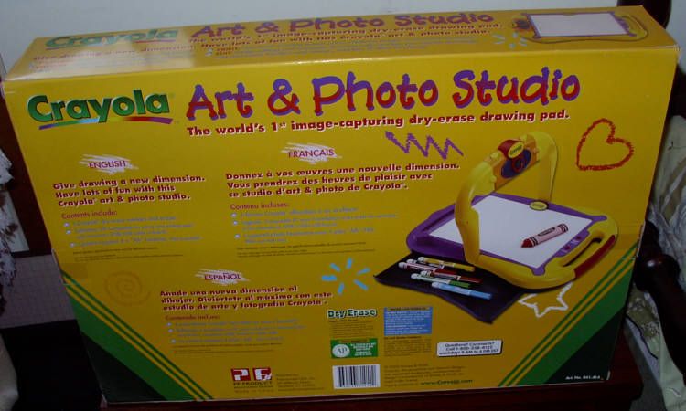 NEW CRAYOLA PC Compatable Art & Photo Studio w/Camera  