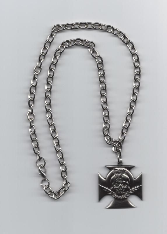 TRIPLE H IRON CROSS WWE WRESTLING PENDANT NEW  